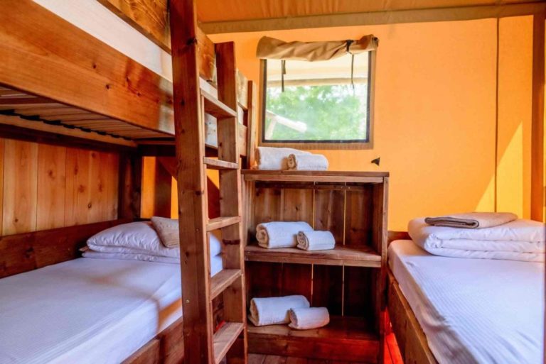 Camera tenuta regina-min